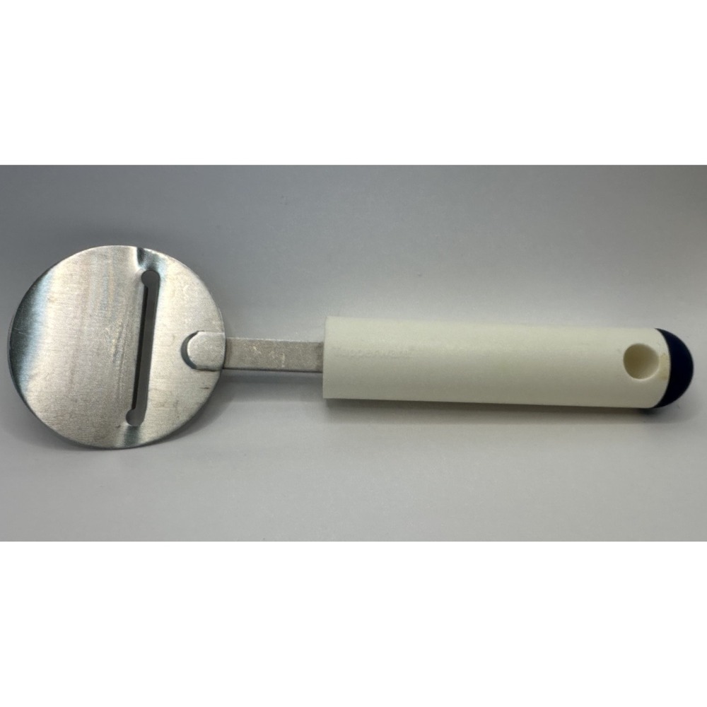 Tupperware 3192 Cheese Plane 9-1/2 Slicer White‎ & Blue Large Easy Grip Handle